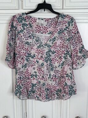 Lucky Brand Floral V-Neck Blouse in Pink and Green sz S
